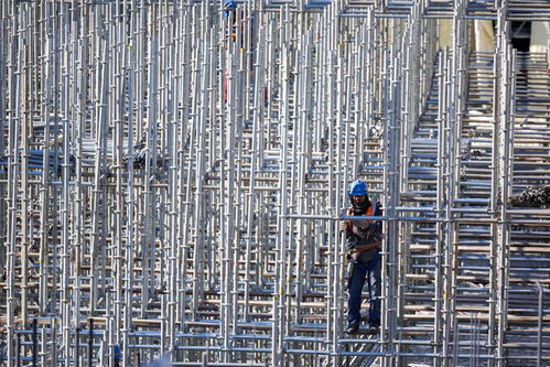 嚴寒中的建設者 北京“菜籃子”2000名施工人員晝夜奮戰搶工期