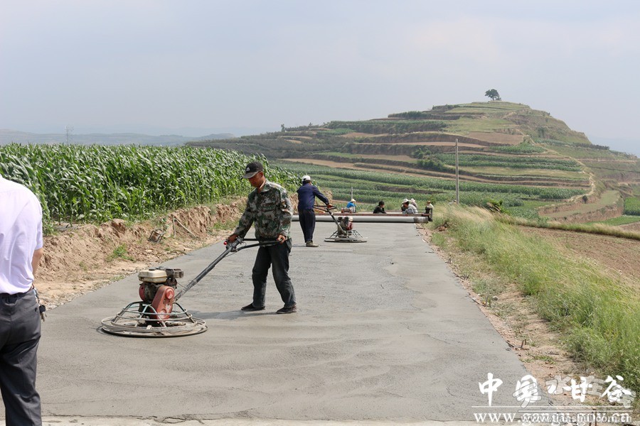 甘谷:強化基礎建設 助推精準扶貧(組圖)